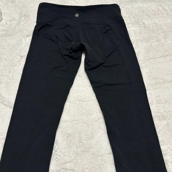 Lululemon Wunder Under Cropped 18" Inseam SIze 6 - Picture 1 of 3
